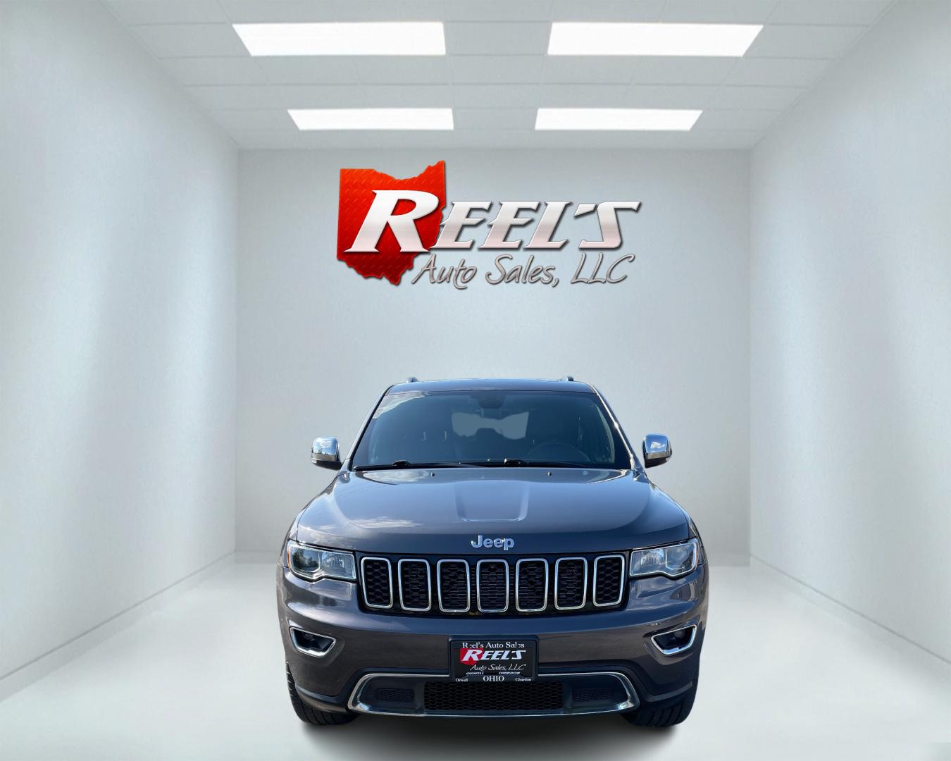 2017 Gray /Black Jeep Grand Cherokee Limited 4WD (1C4RJFBGXHC) with an 3.6L V6 DOHC 24V engine, 8A transmission, located at 547 E. Main St., Orwell, OH, 44076, (440) 437-5893, 41.535435, -80.847855 - This 2017 Jeep Grand Cherokee Limited 4WD is a highly capable and luxurious midsize SUV that effectively balances off-road prowess and comfort. Equipped with the refined 3.6L Pentastar V6 engine and an 8-speed automatic transmission, this model includes ECO and Sport modes to adapt the driving exper - Photo#1